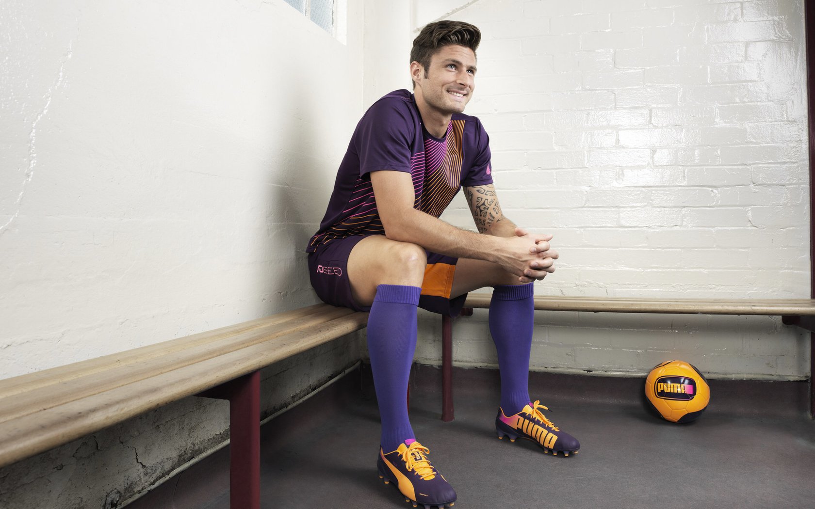 爱游戏电脑版官网-“阿根廷美洲狮队的核心力量：马丁·高尔西的全面表现”